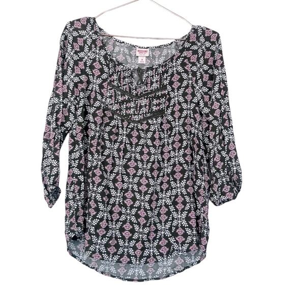 Mossimo Supply Co. Tops - Mossimo Supply Co. Olive Green Tassel Blouse - Size Medium